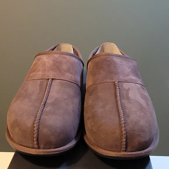 UGG LEISURE SLIP-ON - Picture 2 of 8